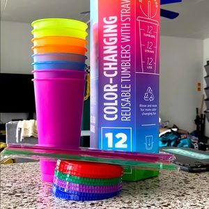 Color changing cup set